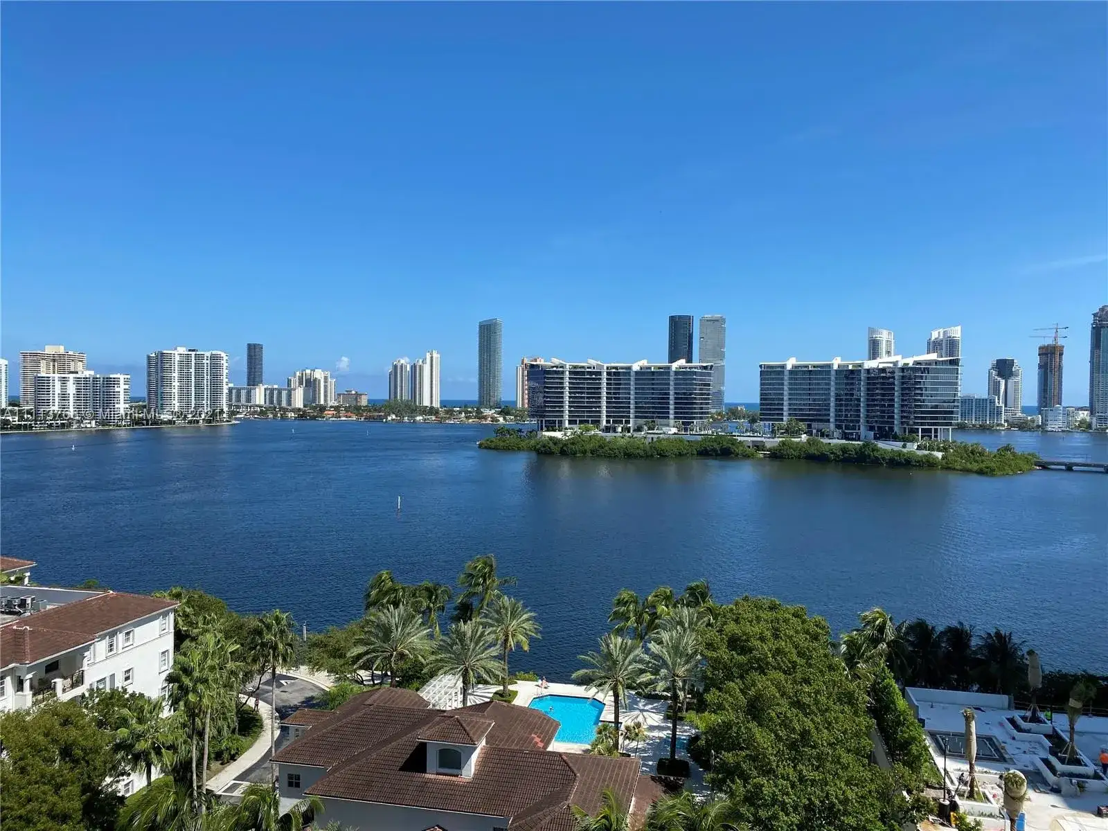 5 bedroom 4 bath Residential for sale at 3301 NE 183rd St # 1101, Aventura FL 33160