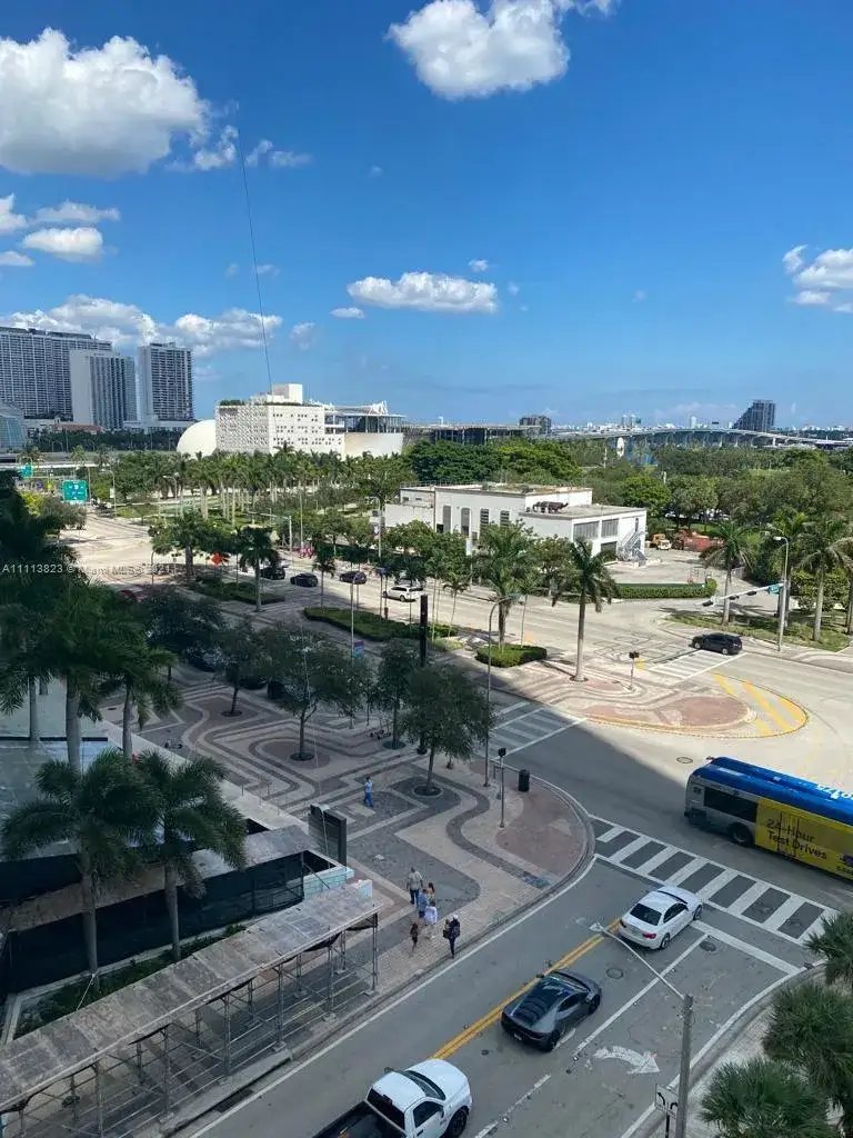 2 bedroom 2 bath Residential for sale at 888 Biscayne Blvd # 612, Miami FL 33132