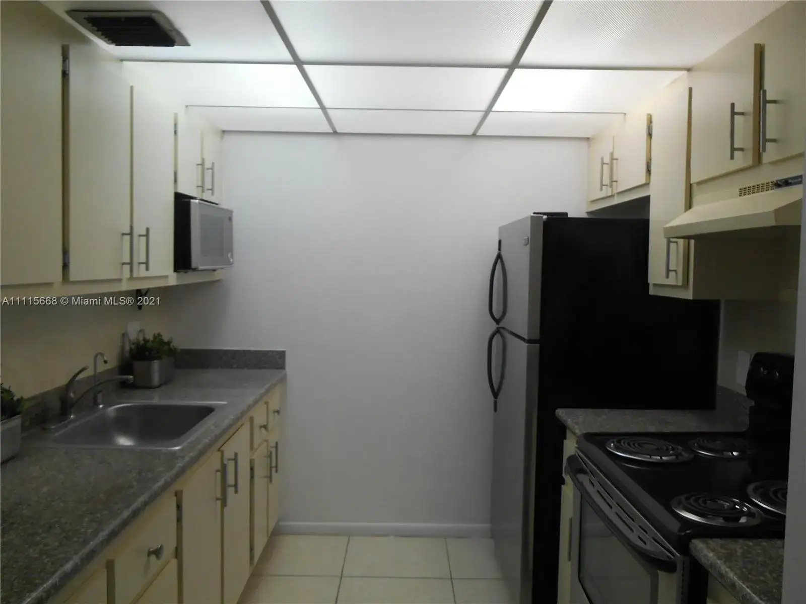 1 bedroom 1 bath Residential for sale at 251 SW 132nd Way # 408H, Pembroke Pines FL 33027
