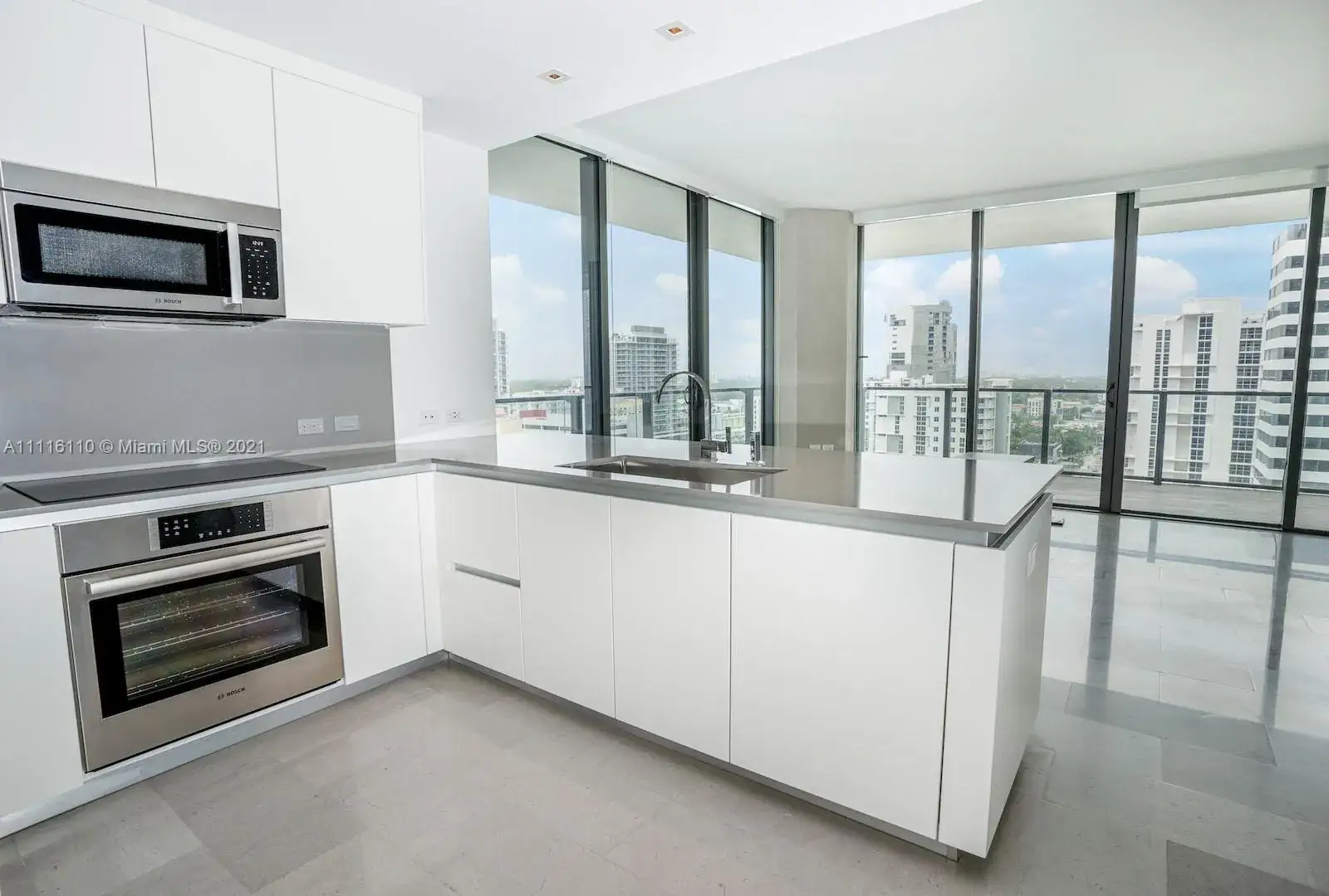 3 bedroom 3 bath Residential for sale at 88 SW 7th St # 1202, Miami FL 33130