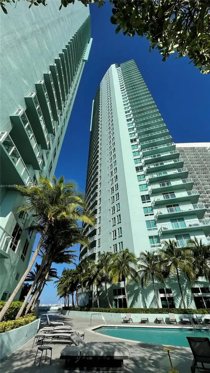 1 bedroom 1 bath Residential for sale at 1900 N Bayshore Dr # 1509, Miami FL 33132