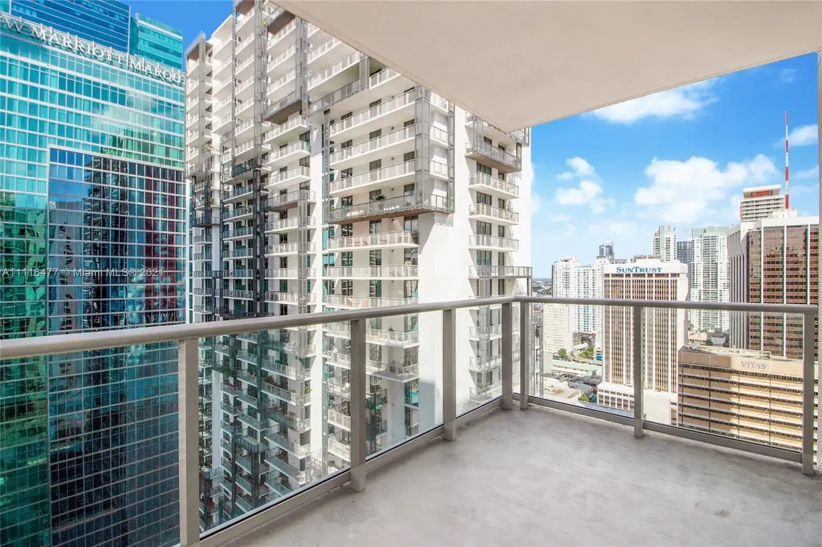 1 bedroom 1 bath Residential for sale at 300 S Biscayne Blvd # 3201, Miami FL 33131
