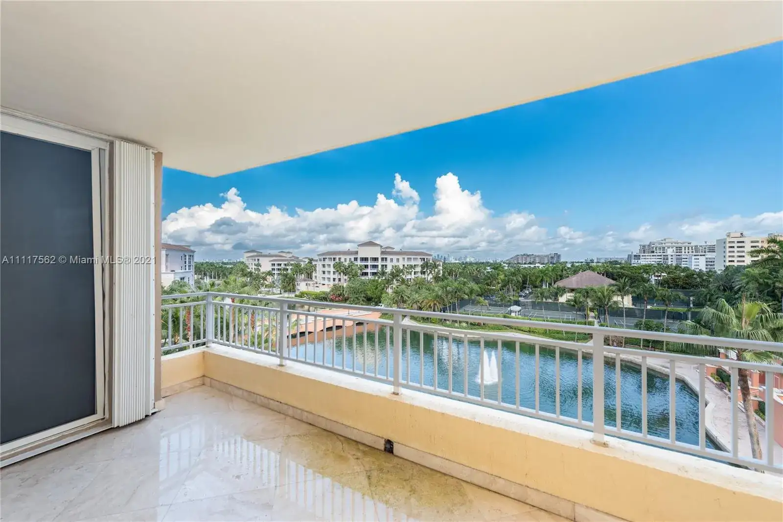 3 bedroom 3 bath Residential for sale at 765 Crandon Blvd # 504, Key Biscayne FL 33149