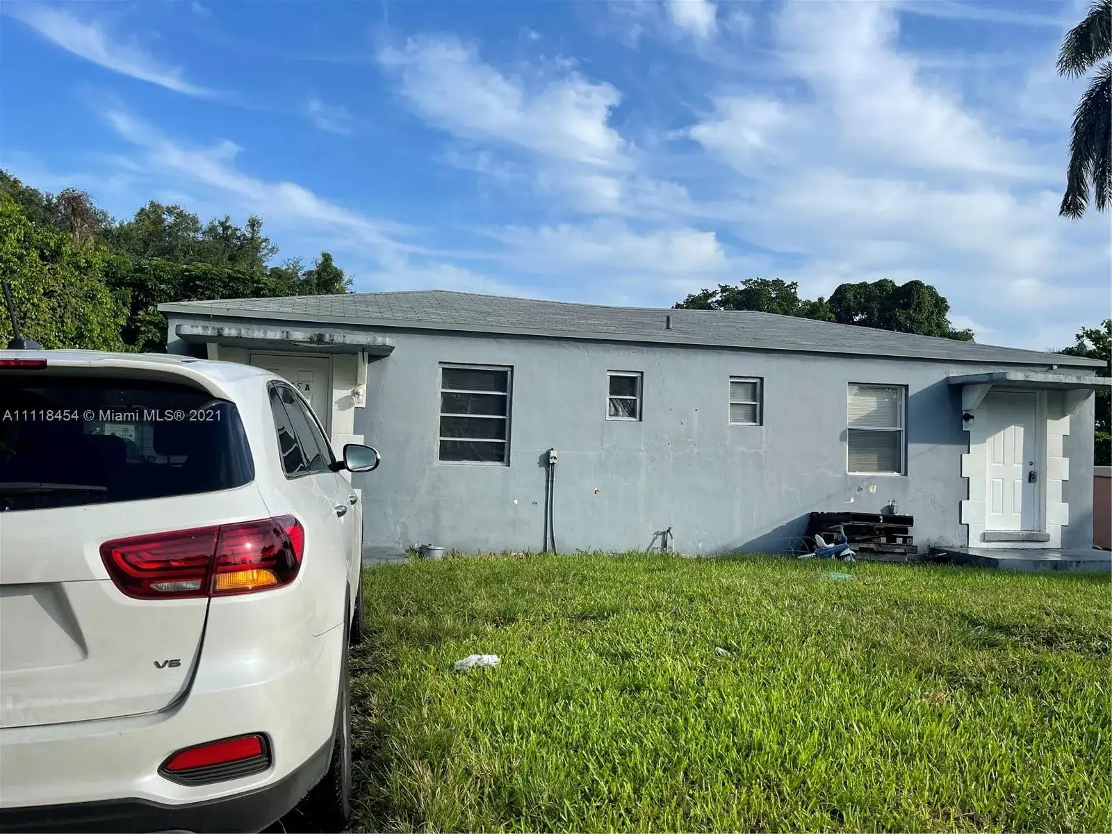 1 bedroom 1 bath Residential Lease for rent at 1455 NE 146th St # B, Miami FL 33161