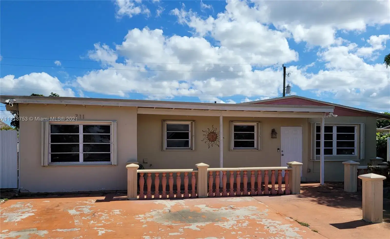 5 bedroom 3 bath Residential for sale at 711 N 66th Ave, Hollywood FL 33024