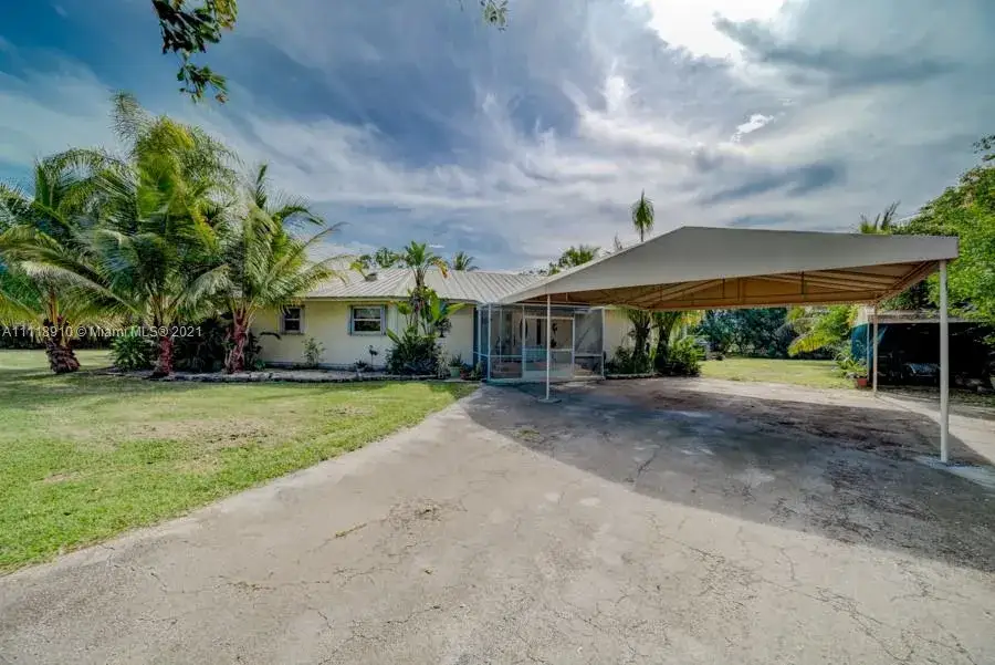 3 bedroom 2 bath Residential for sale at 19490 SW 334th St, Homestead FL 33034