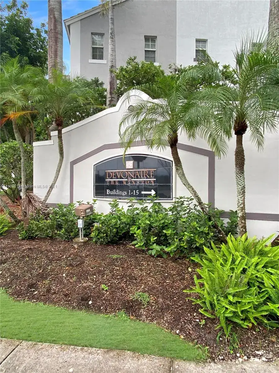 2 bedroom 2 bath Residential Lease for rent at 677 SW 111th Ave # 303, Pembroke Pines FL 33025