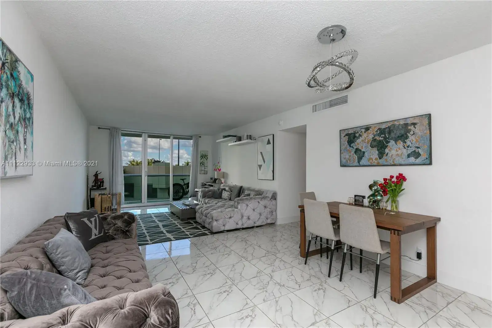 1 bedroom 1 bath Residential for sale at 3901 S Ocean Dr # 3Y, Hollywood FL 33019