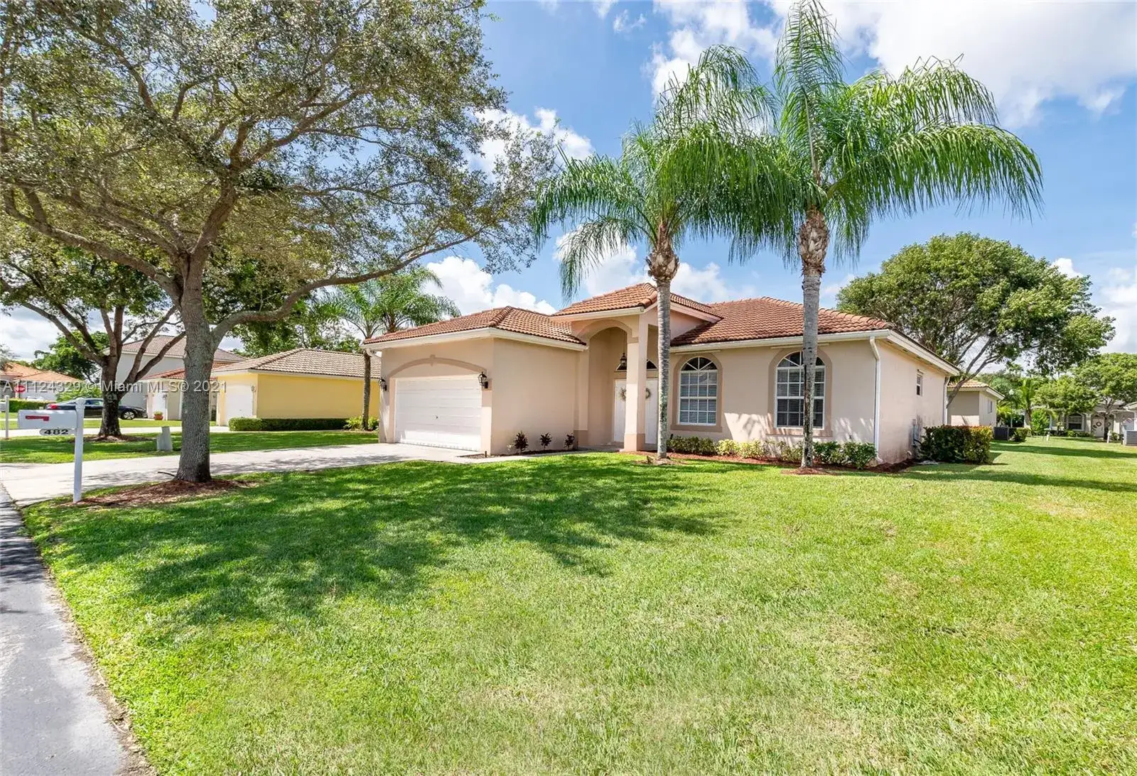 3 bedroom 2 bath Residential for sale at 482 SE 23rd Dr, Homestead FL 33033