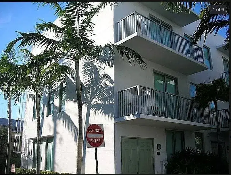4 bedroom 3 bath Residential Lease for rent at 2142 Van Buren St # 501, Hollywood FL 33020