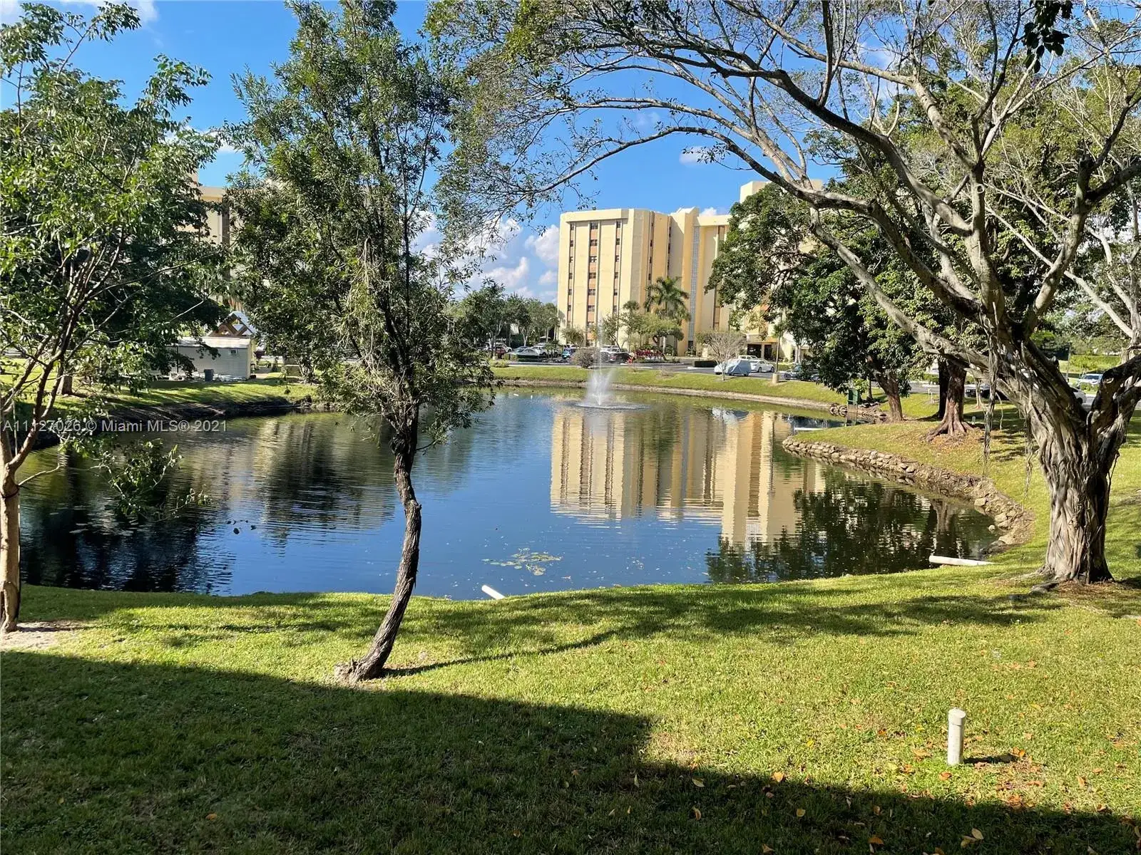 2 bedroom 2 bath Residential for sale at 7091 Environ Blvd # 147, Lauderhill FL 33319