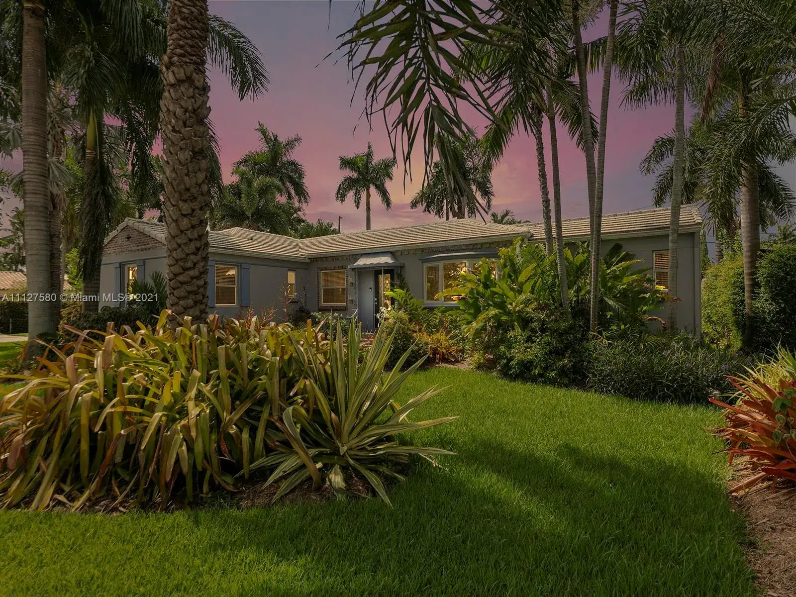 4 bedroom 3 bath Residential for sale at 900 Tyler St, Hollywood FL 33019
