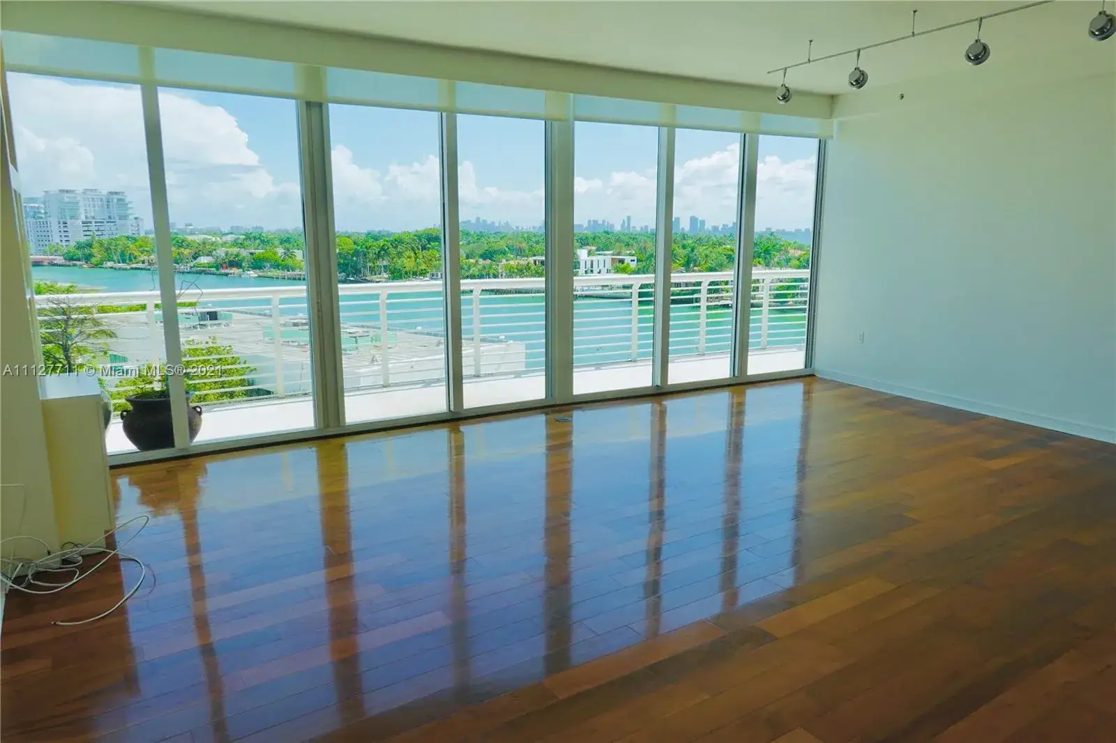 3 bedroom 3 bath Residential for sale at 6580 Indian Creek Dr # 602, Miami Beach FL 33141