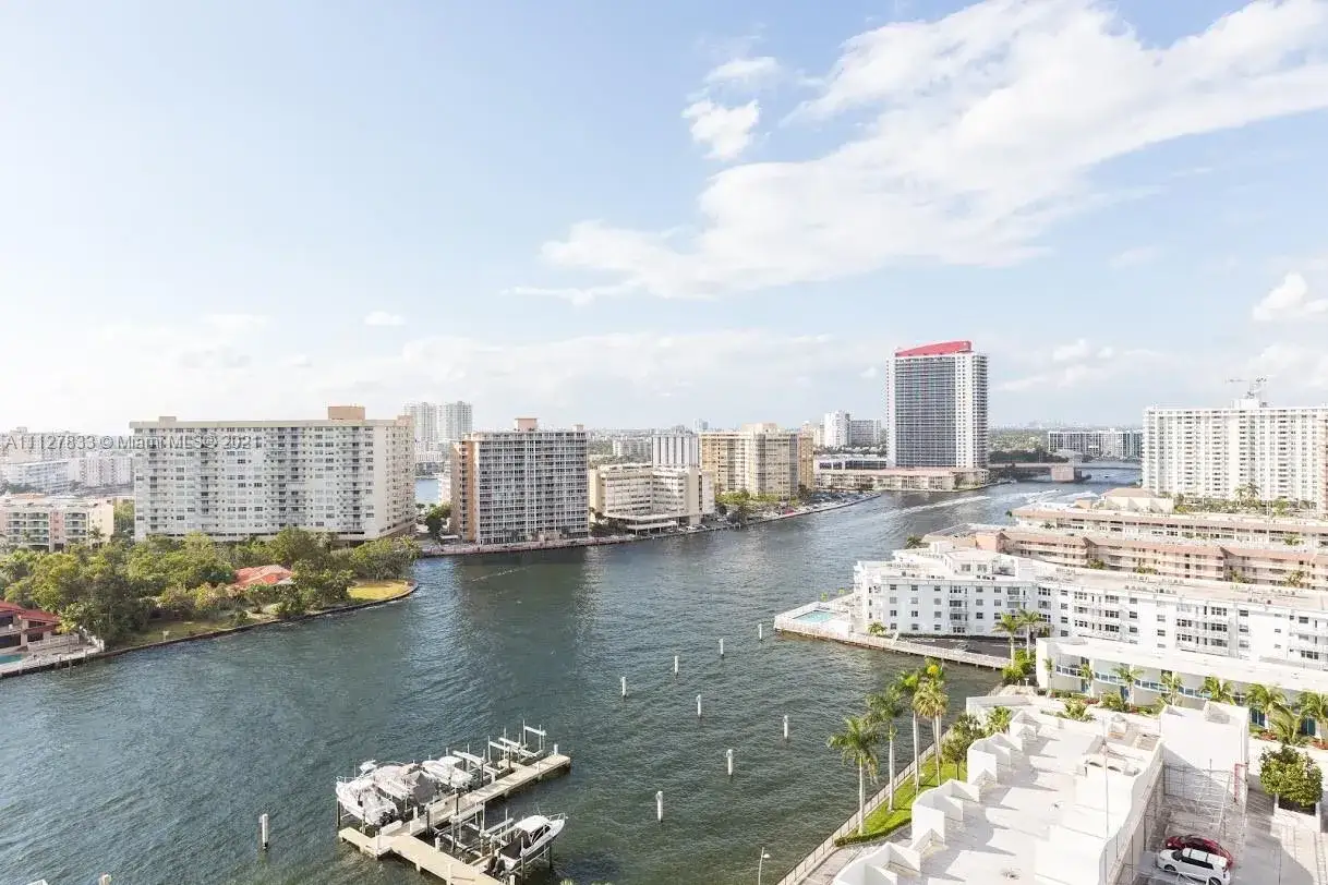 1 bedroom 1 bath Residential Lease for rent at 1965 S Ocean Dr # 15A, Hallandale Beach FL 33009