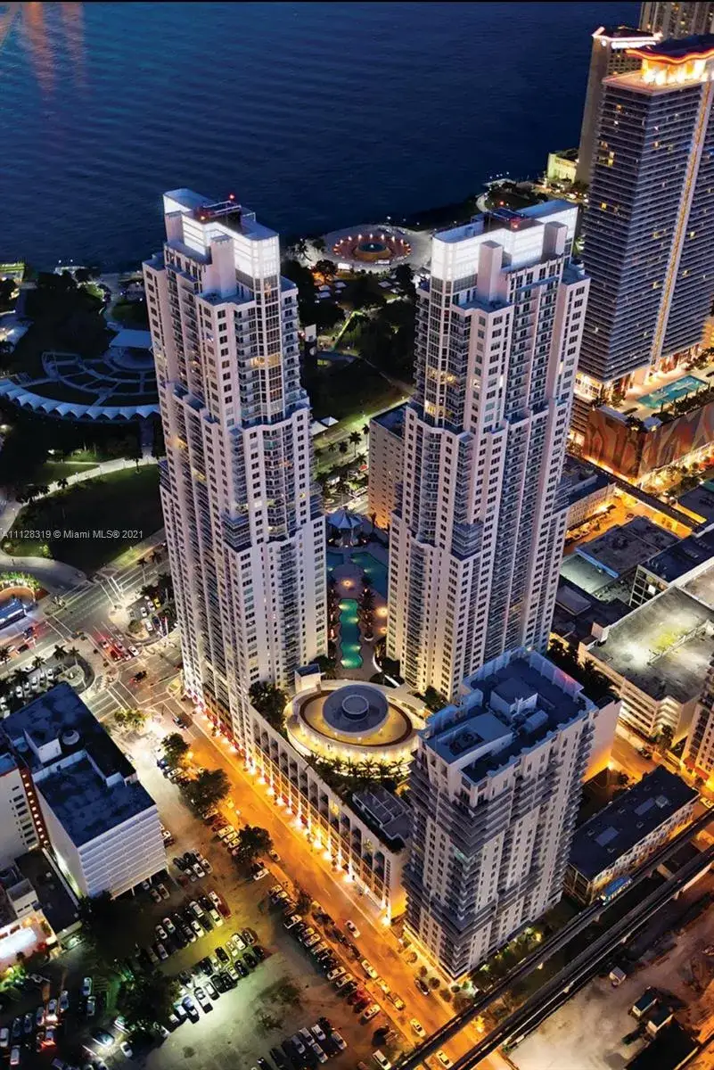 1 bedroom 1 bath Residential for sale at 244 Biscayne Blvd # 449, Miami FL 33132