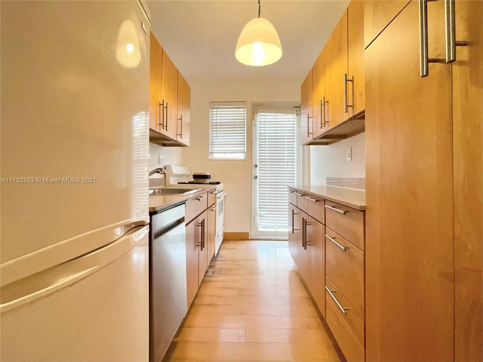 1 bedroom 1 bath Residential for sale at 1925 Washington Ave # 8, Miami Beach FL 33139