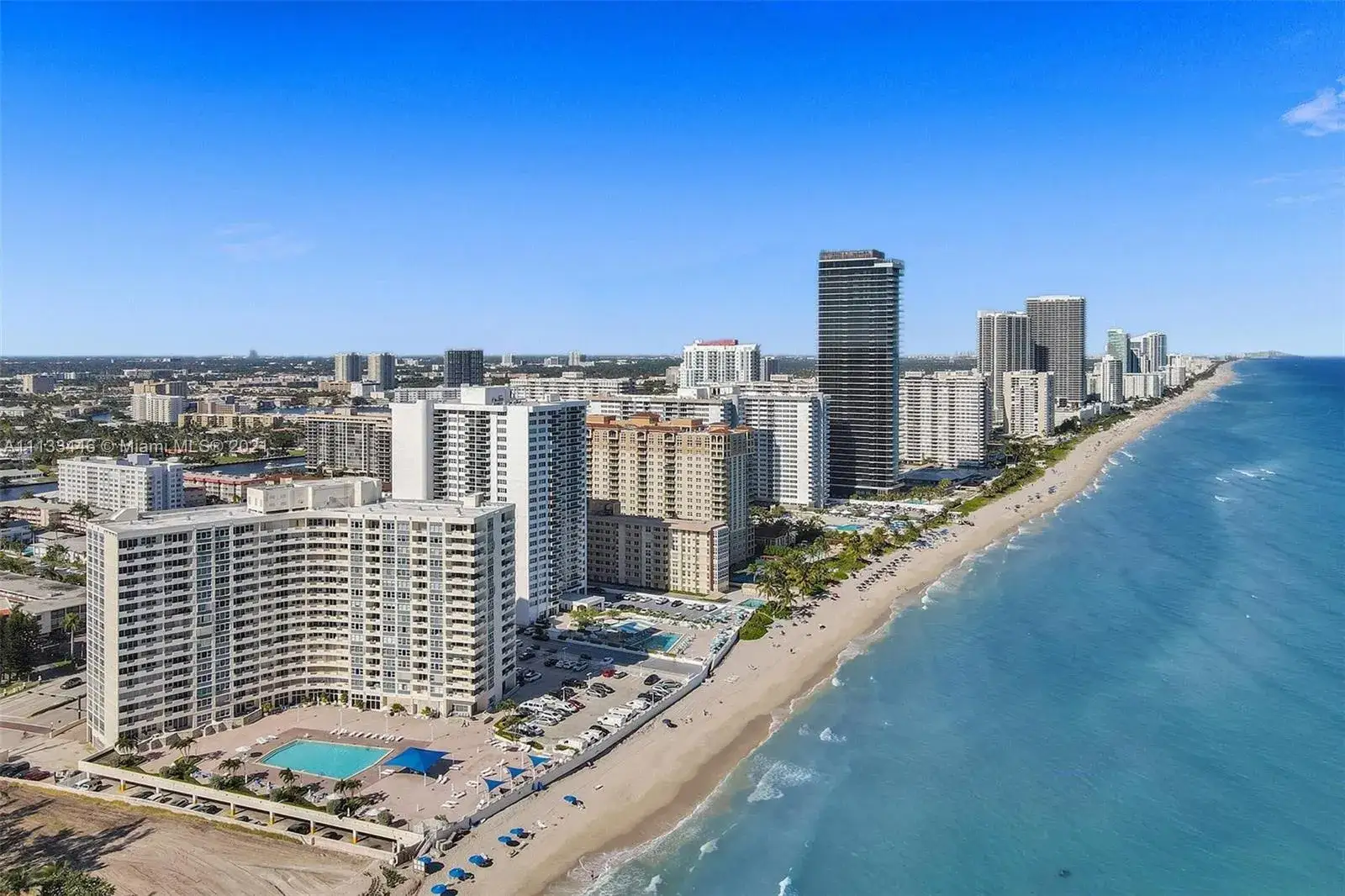2 bedroom 2 bath Residential for sale at 3180 S Ocean Dr # 310, Hallandale Beach FL 33009