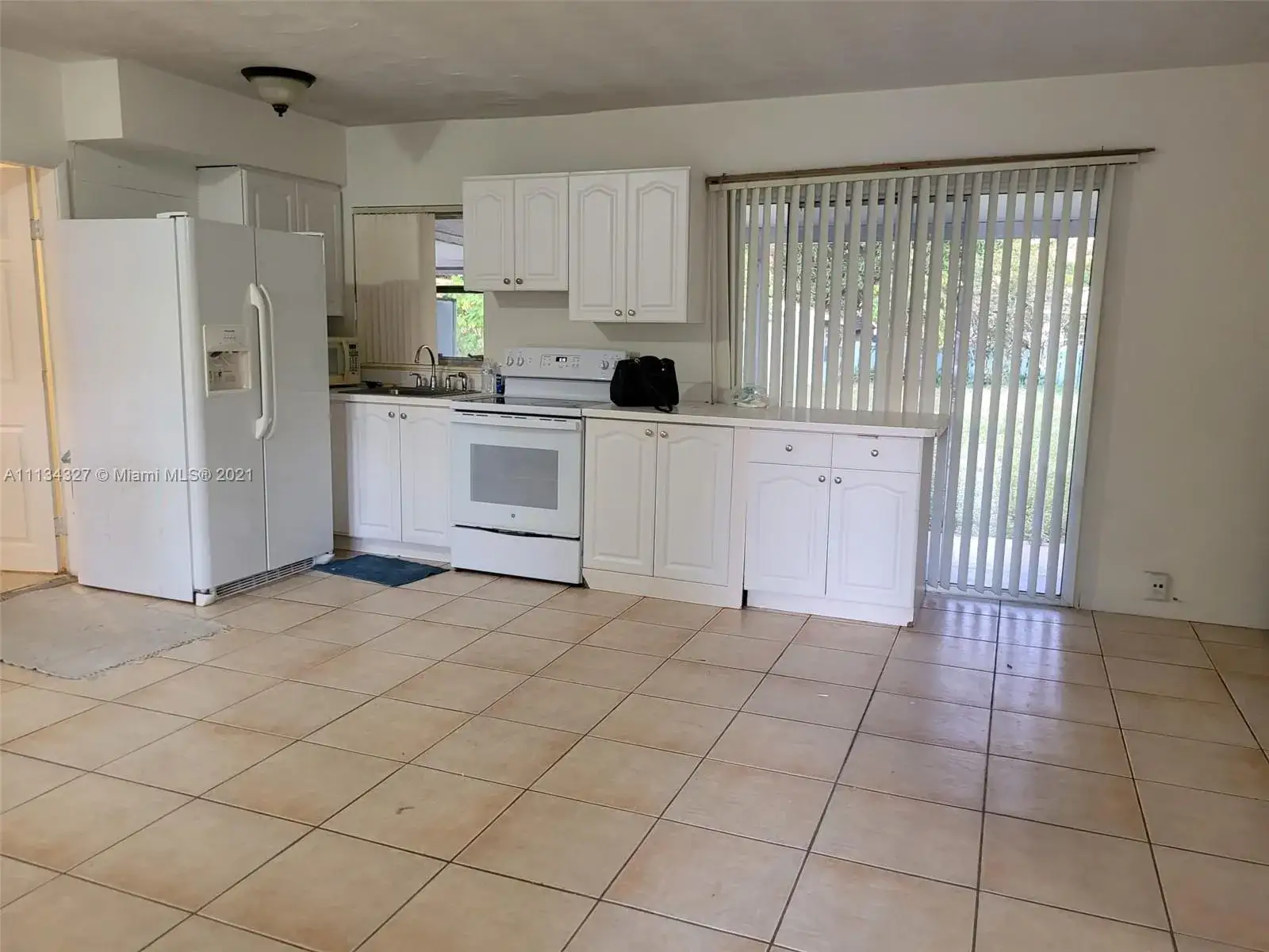 3 bedroom 2 bath Residential for sale at 123 SW 68th Ave, Pembroke Pines FL 33023