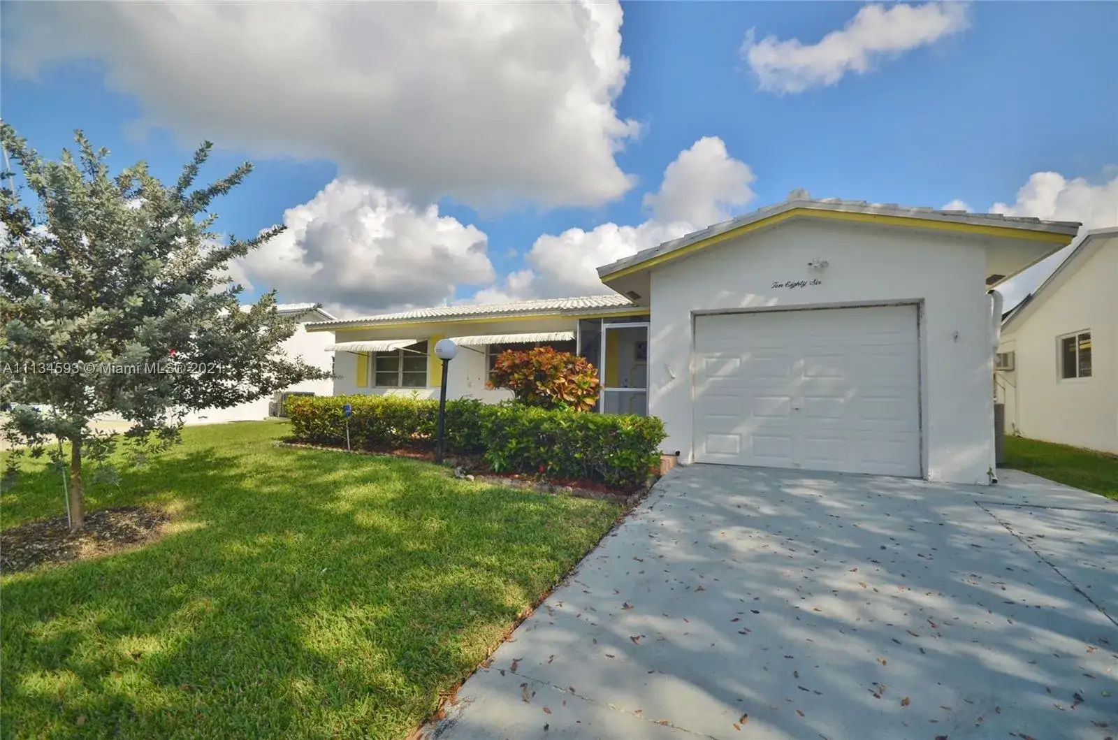 2 bedroom 2 bath Residential for sale at 1086 NW 88th Way, Plantation FL 33322