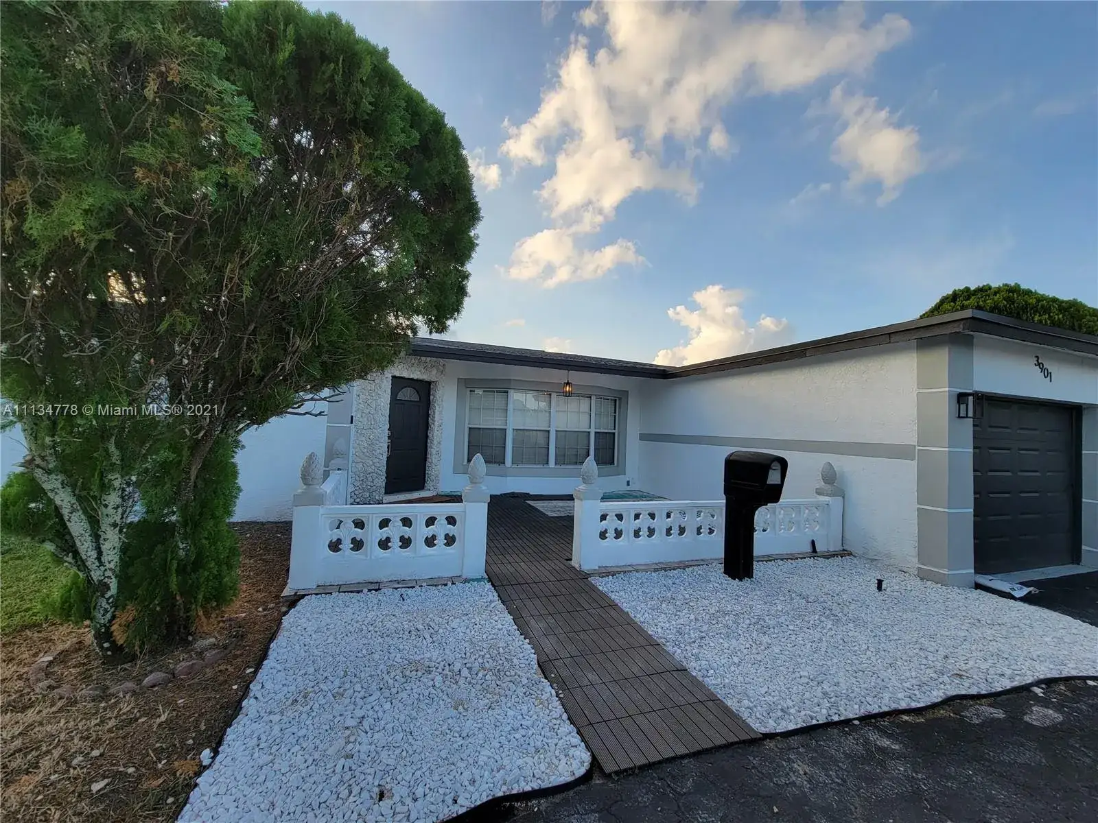 3 bedroom 2 bath Residential for sale at 3901 NW 50th Way, Lauderdale Lakes FL 33319