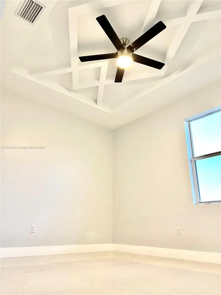 5 bedroom 4 bath Residential for sale at 24399 SW 217th Ave, Homestead FL 33031