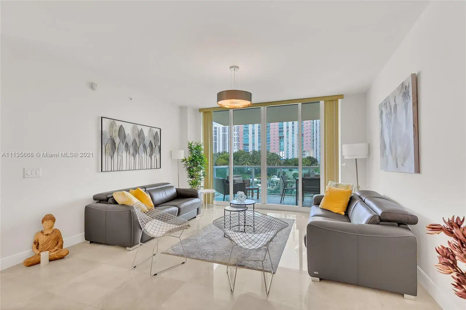 2 bedroom 2 bath Residential Lease for rent at 3340 NE 190th St # 405, Aventura FL 33180