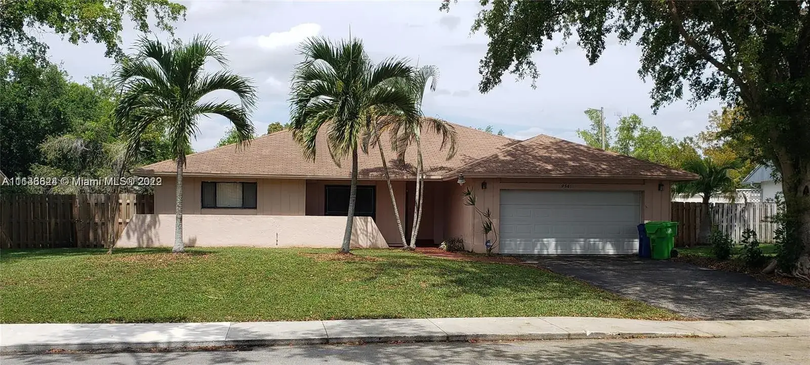 3 bedroom 2 bath Residential for sale at 9561 NW 33rd Mnr, Sunrise FL 33351