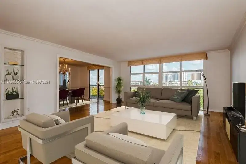 3 bedroom 3 bath Residential for sale at 9 Island Ave # 614, Miami Beach FL 33139