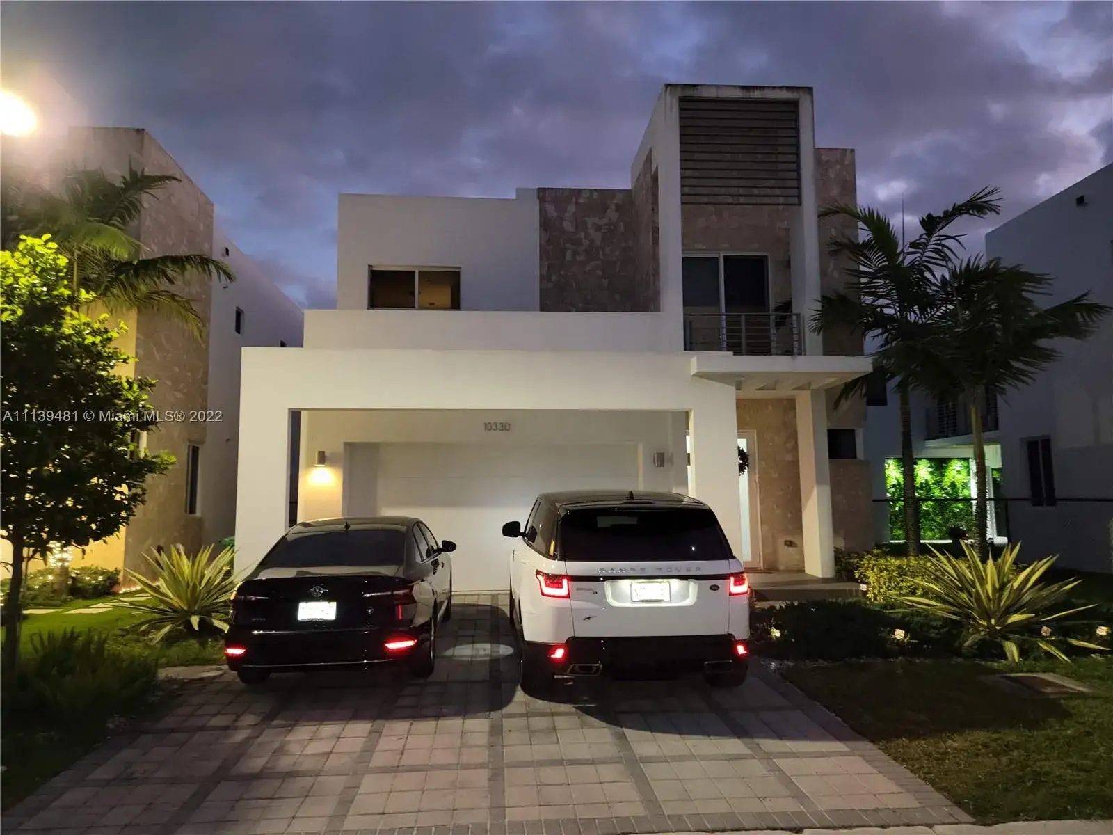 4 bedroom 3 bath Residential Lease for rent at 10330 NW 68th St, Doral FL 33178