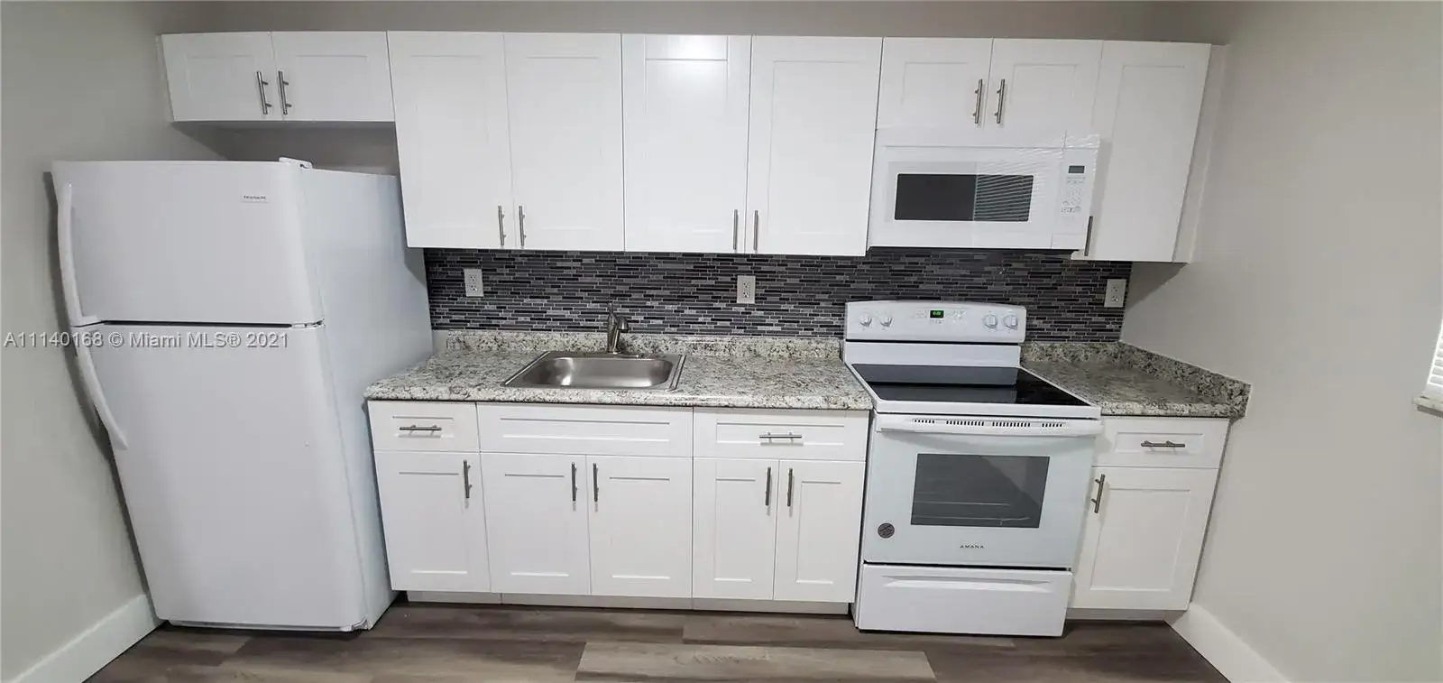 2 bedroom 1 bath Residential Lease for rent at 450 SW 2nd St # 3, Pompano Beach FL 33060
