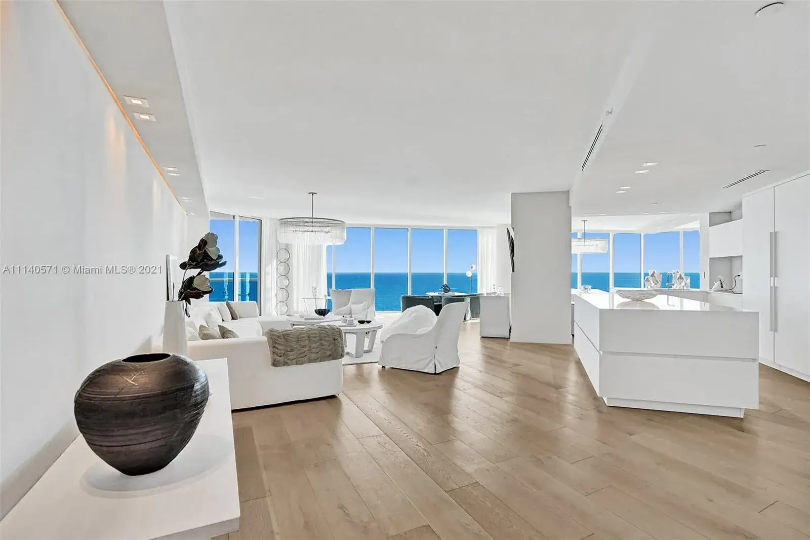 3 bedroom 3 bath Residential for sale at 2711 S Ocean Dr # 2102, Hollywood FL 33019