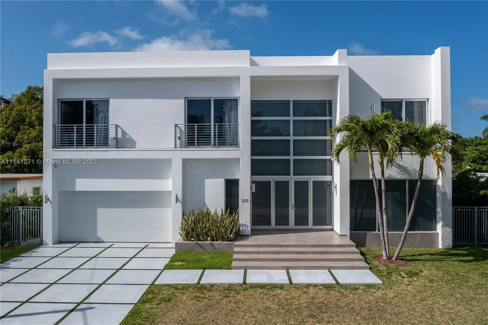 5 bedroom 4 bath Residential for sale at 255 189th Ter, Sunny Isles Beach FL 33160