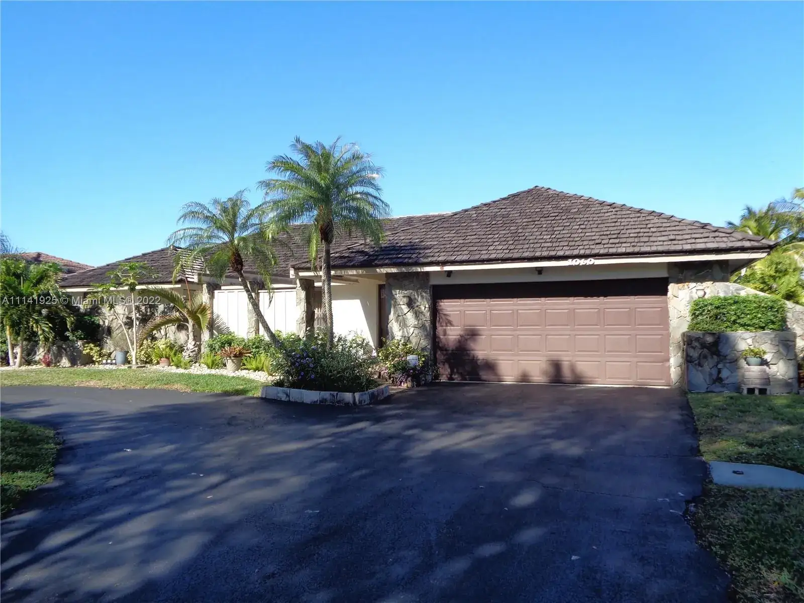 5 bedroom 2 bath Residential Lease for rent at 1060 NW 110th Ln, Coral Springs FL 33071