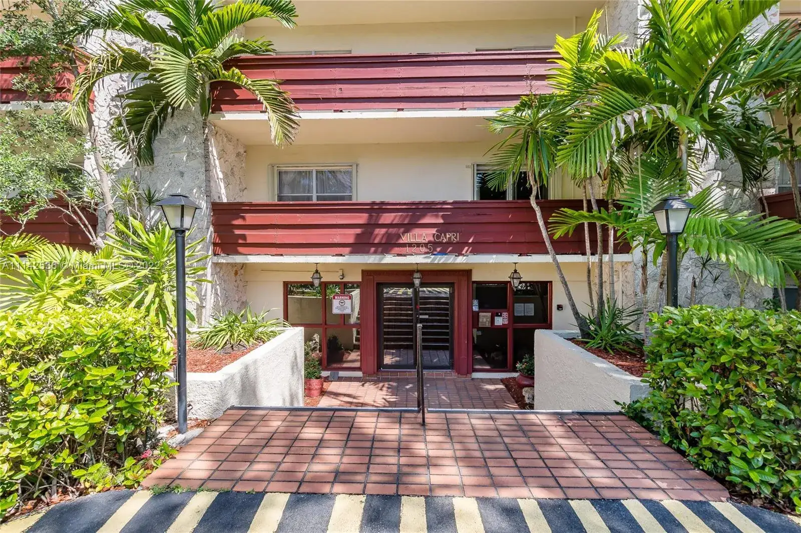 2 bedroom 2 bath Residential for sale at 1205 Mariposa Ave # 413, Coral Gables FL 33146