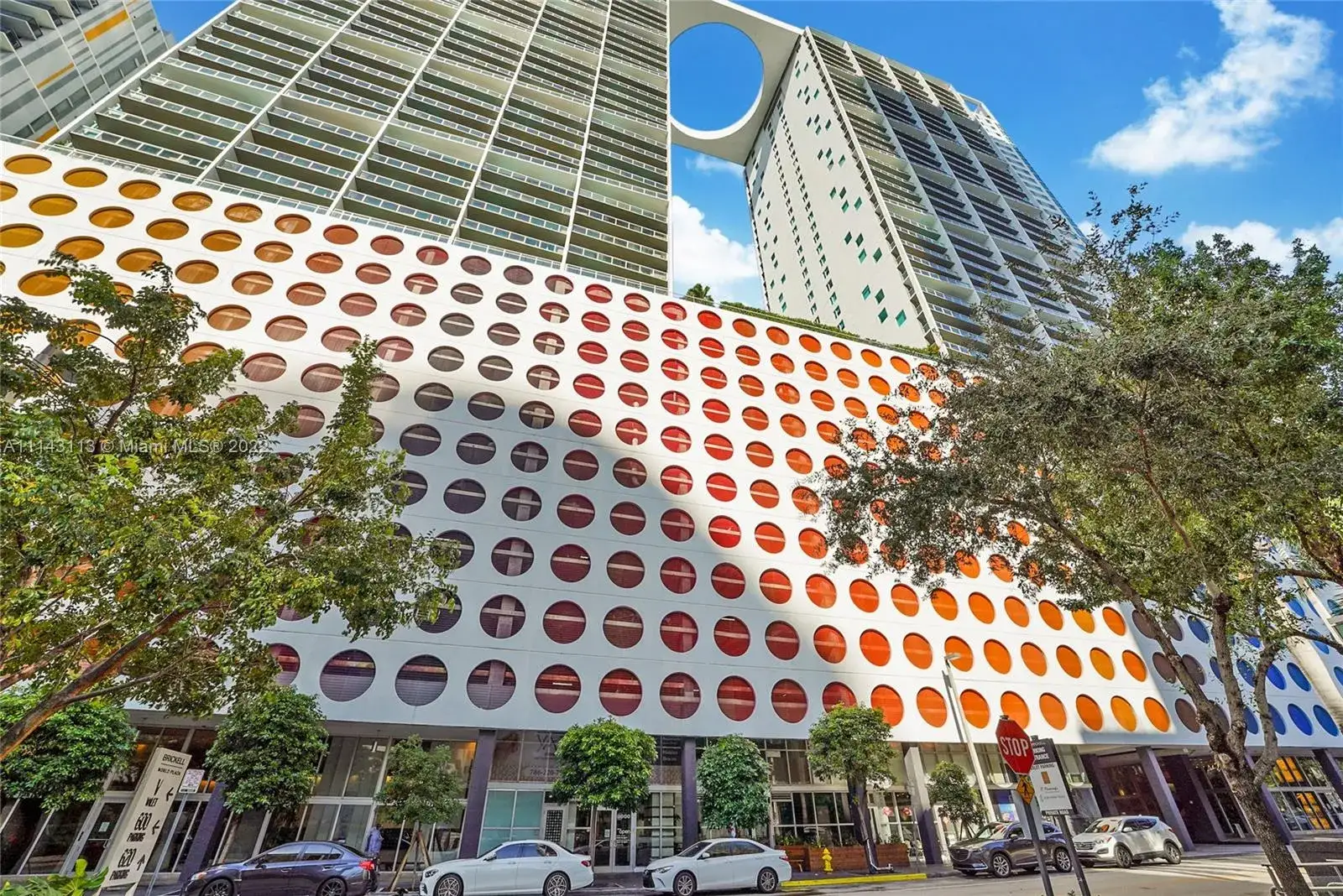 1 bedroom 1 bath Residential for sale at 55 SE 6th St # 2500, Miami FL 33131