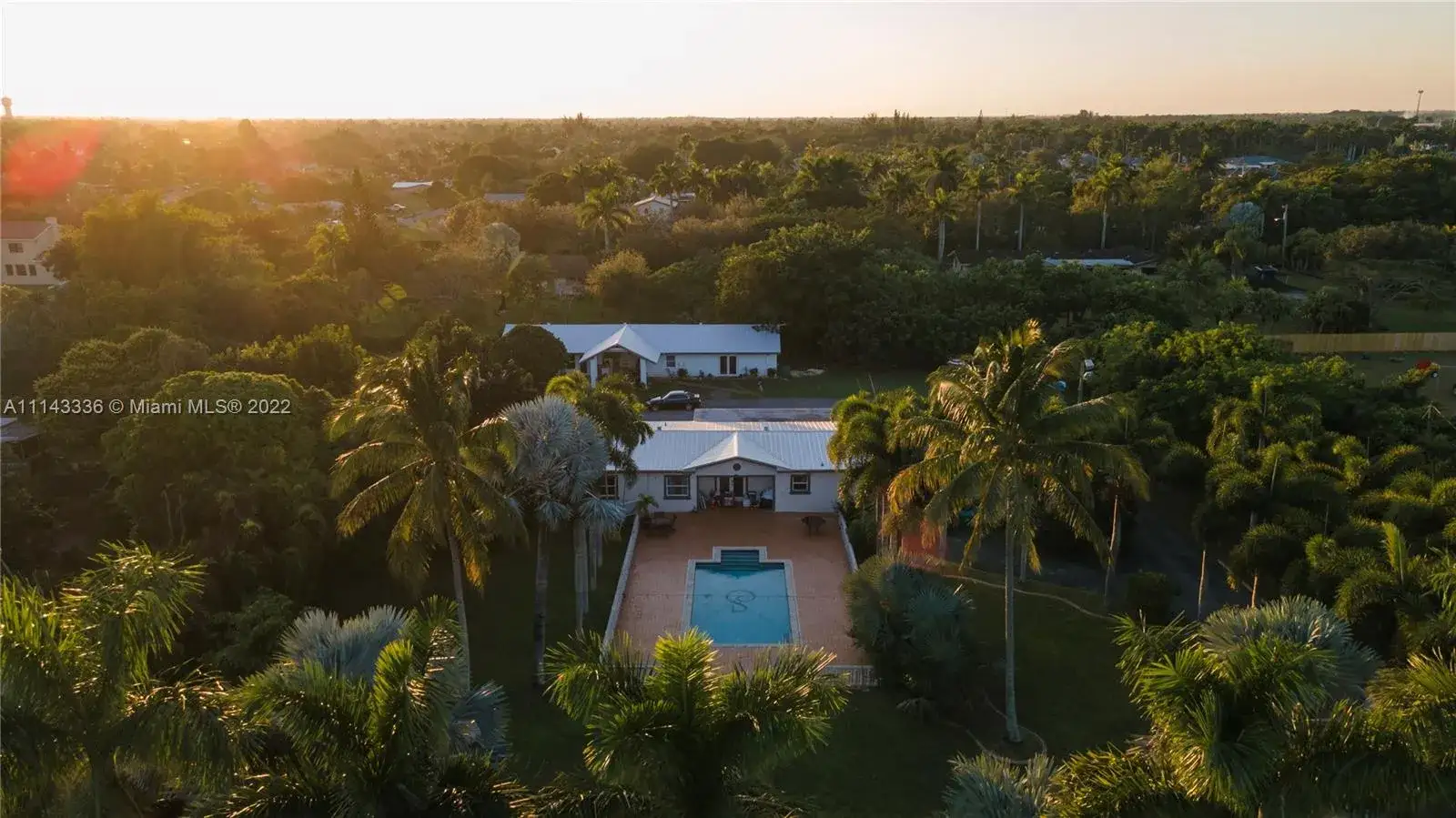 6 bedroom 4 bath Residential for sale at 29900 SW 170th Ave, Homestead FL 33030