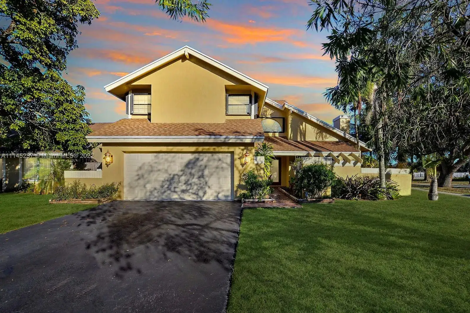 4 bedroom 3 bath Residential Lease for rent at 5690 SW 87th Ave, Cooper City FL 33328