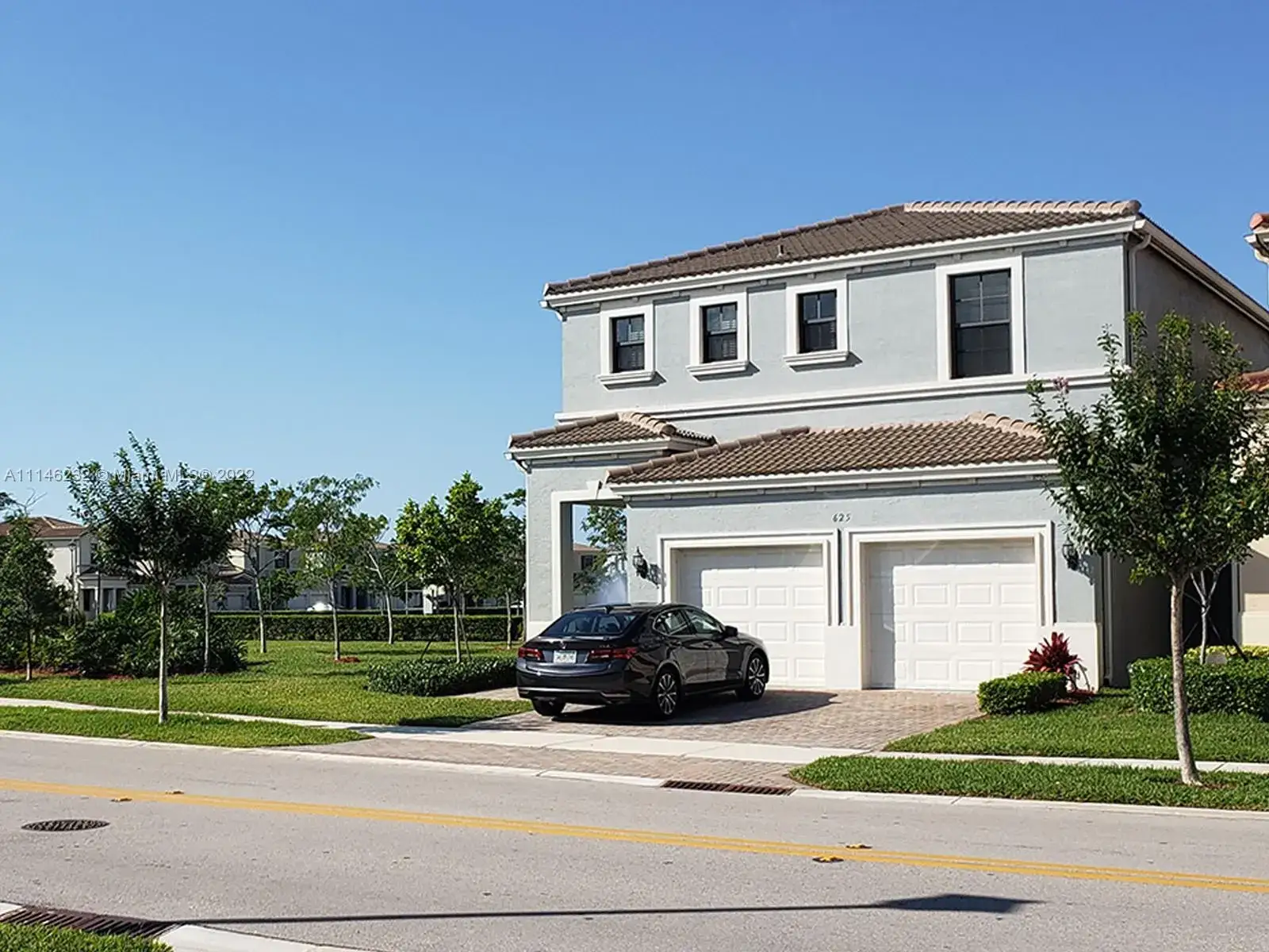 4 bedroom 2 bath Residential Lease for rent at 625 NE 191st Ter, Miami FL 33179