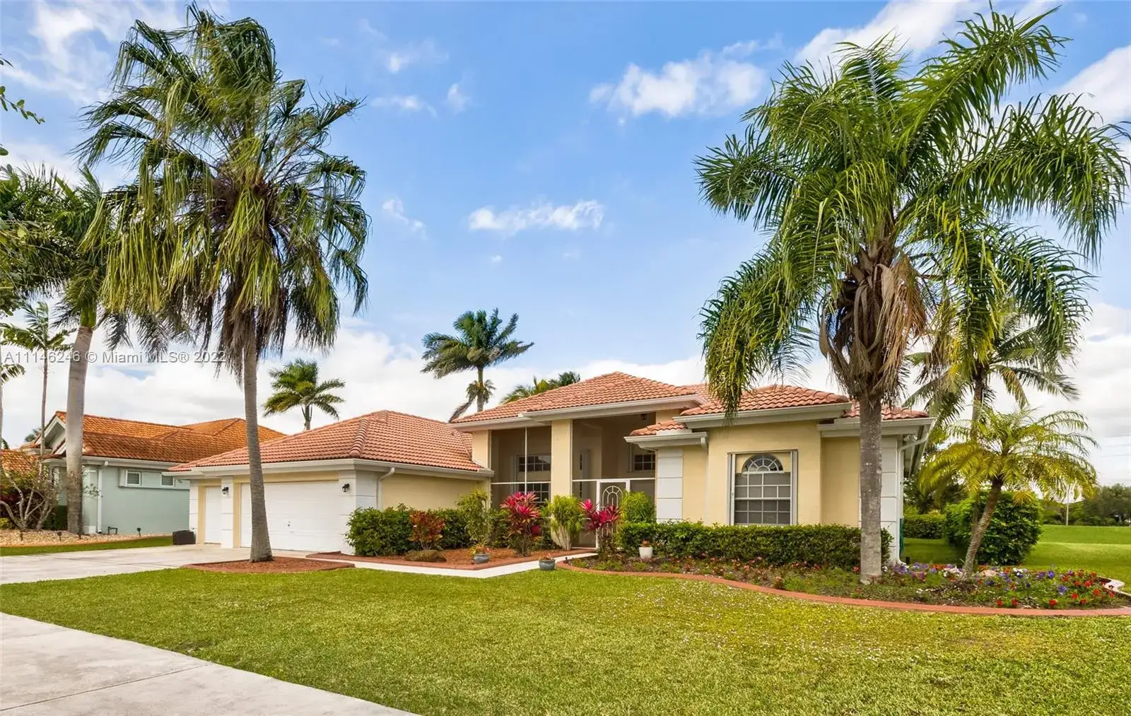 4 bedroom 3 bath Residential for sale at 2575 Muirfield Ter, Homestead FL 33035