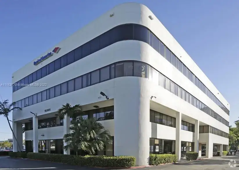 Commercial Sale for sale at 18305 Biscayne Blvd, Aventura FL 33160