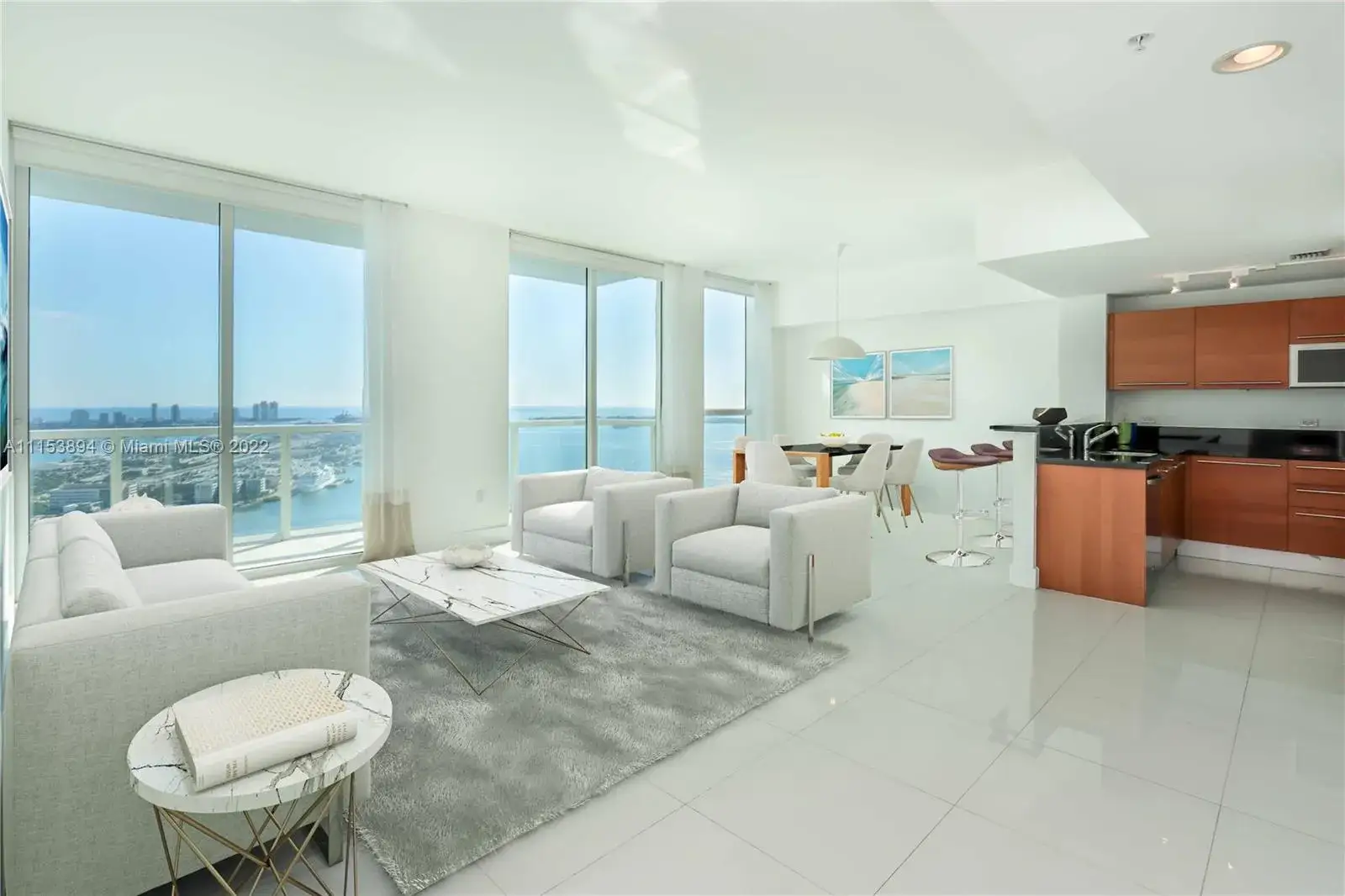 2 bedroom 2 bath Residential Lease for rent at 253 NE 2nd St # 4407, Miami FL 33132