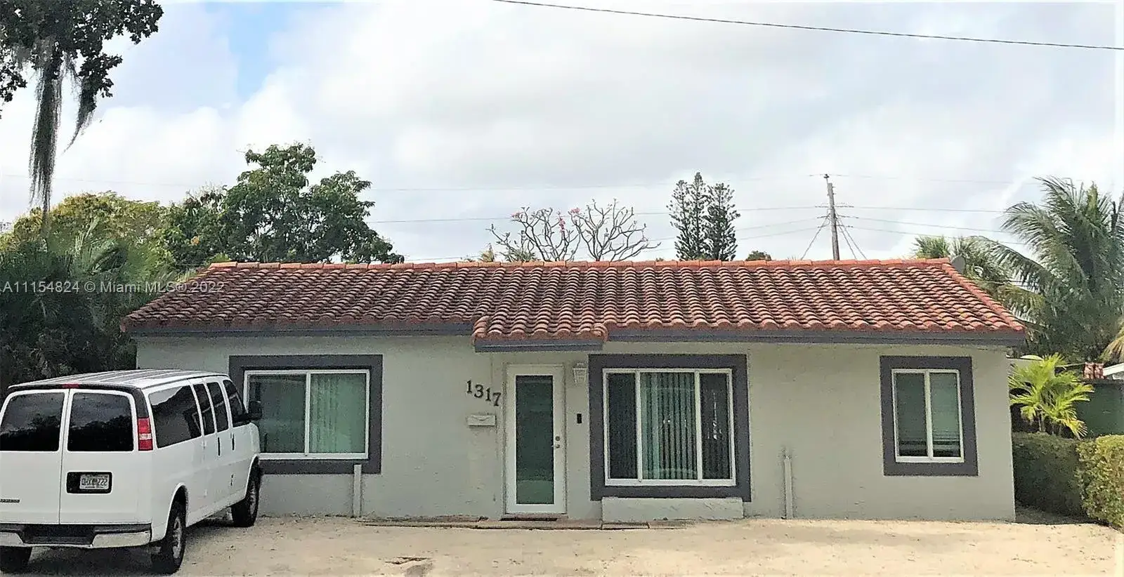 3 bedroom 3 bath Residential for sale at 1317 N Andrews Ave, Fort Lauderdale FL 33311