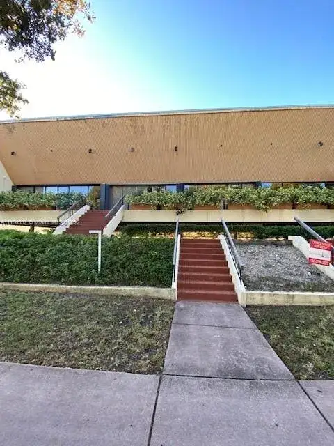 Commercial Sale for sale at 50 W Mashta Dr, Key Biscayne FL 33149