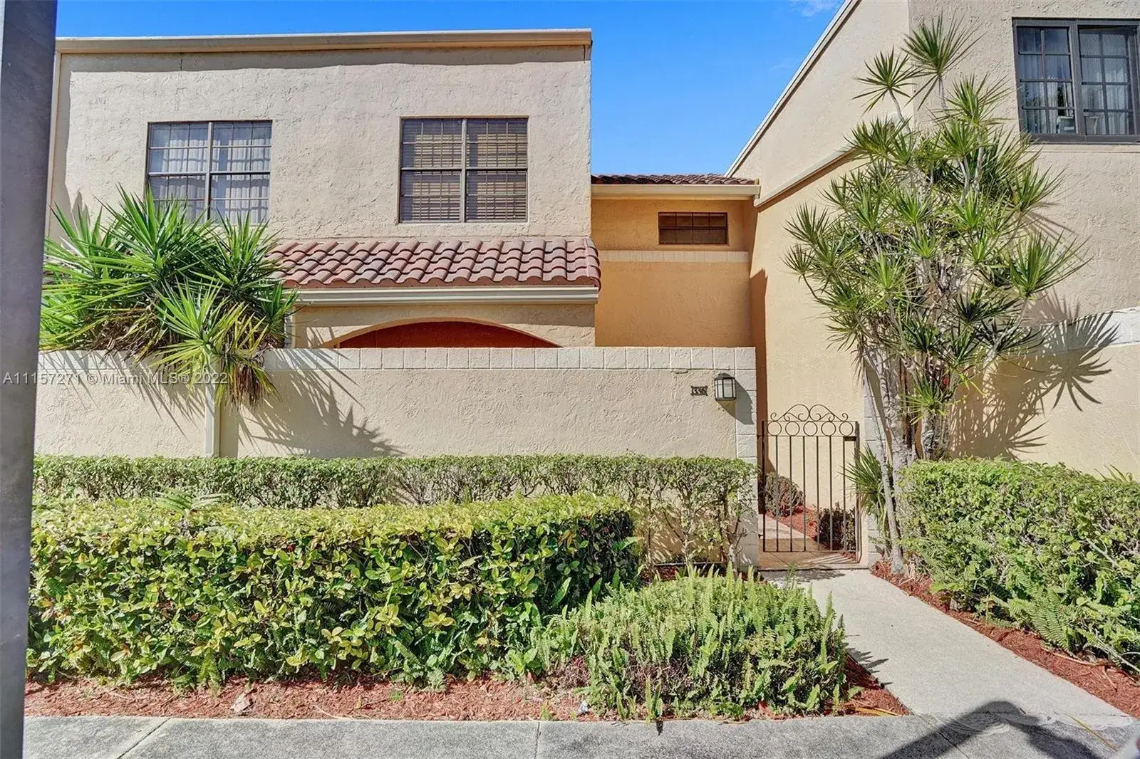 2 bedroom 2 bath Residential Lease for rent at 20940 Bay Ct # 3, Aventura FL 33180