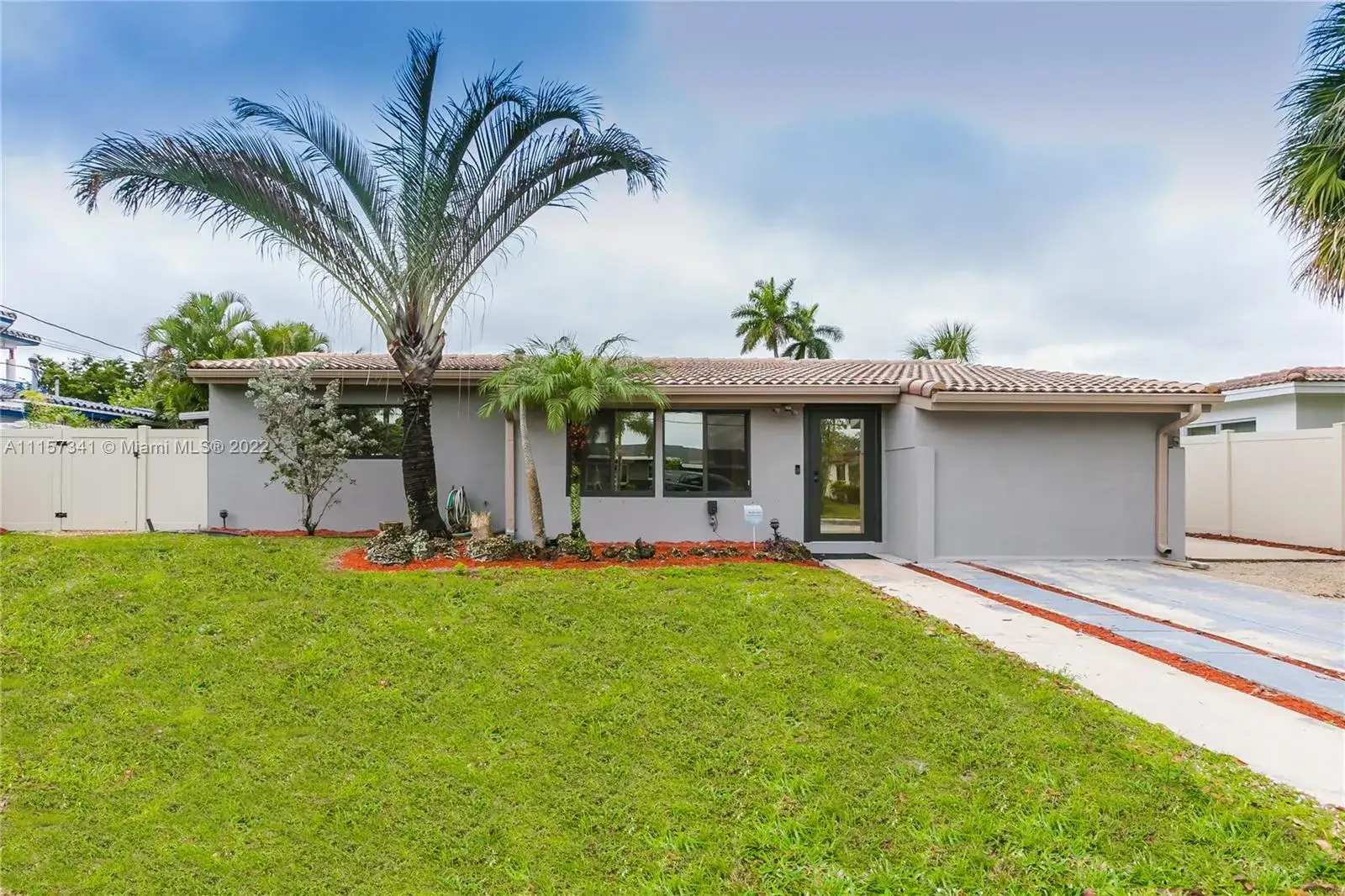 3 bedroom 2 bath Residential Lease for rent at 1831 SW 23rd Ave, Fort Lauderdale FL 33312