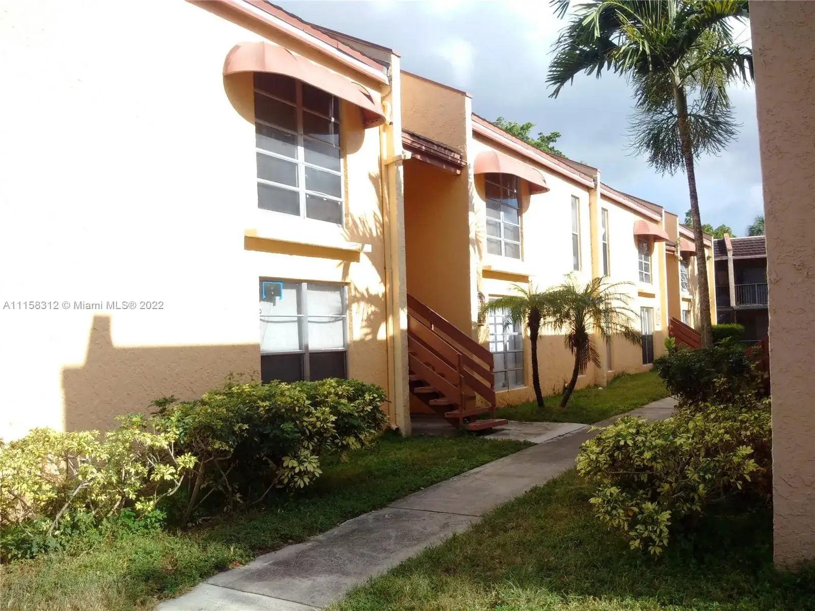 2 bedroom 1 bath Residential Lease for rent at 4517 Treehouse Ln # B, Tamarac FL 33319