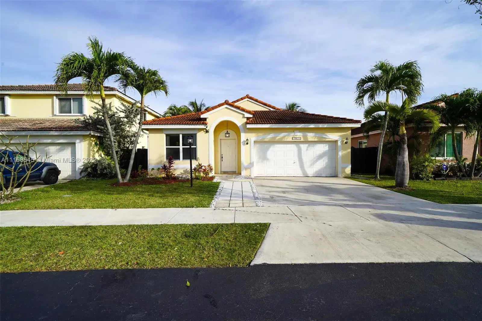 3 bedroom 2 bath Residential Lease for rent at 16511 SW 75th Ter, Miami FL 33193