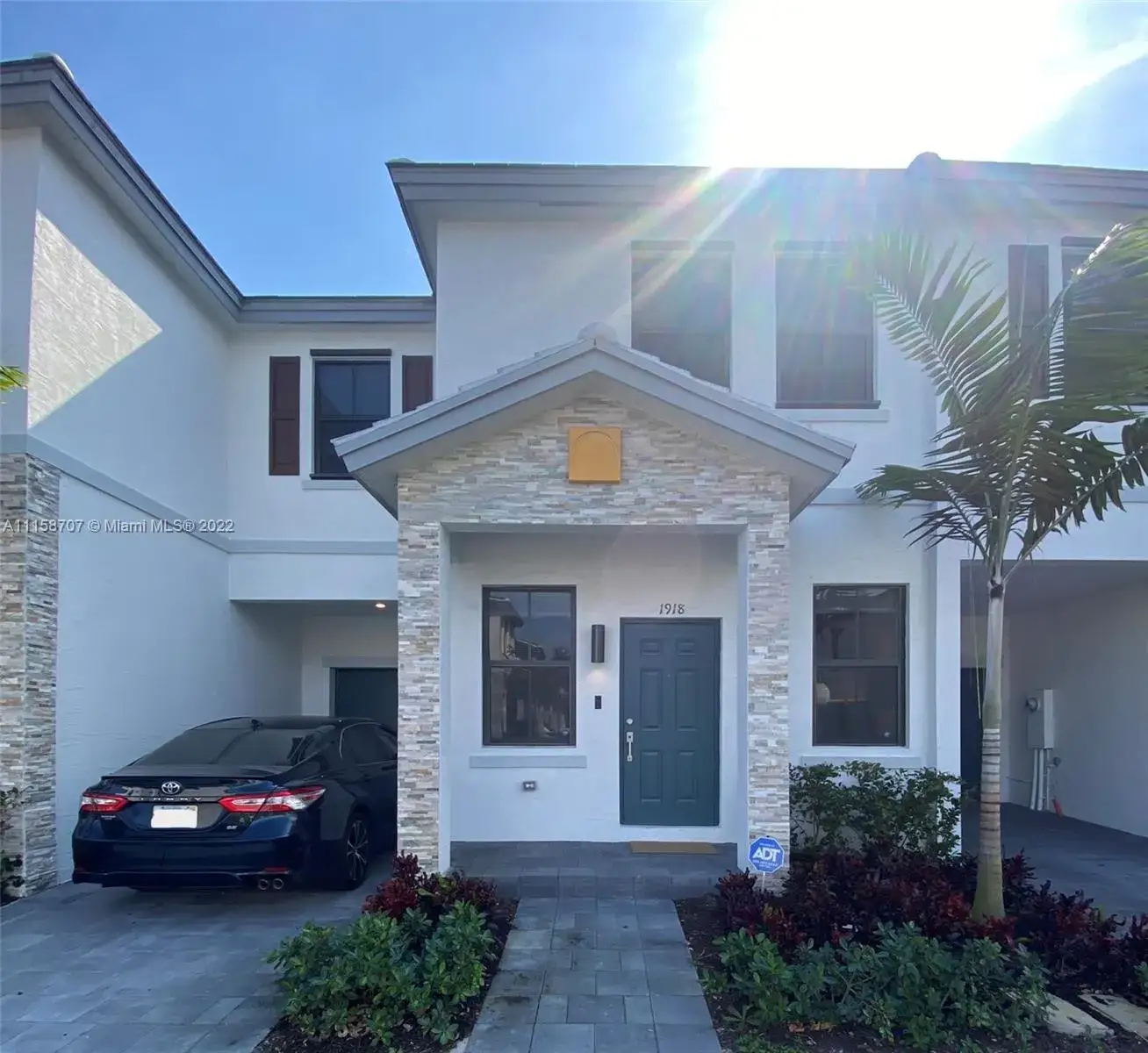 3 bedroom 2 bath Residential for sale at 1918 SW 5th Blvd, Fort Lauderdale FL 33312