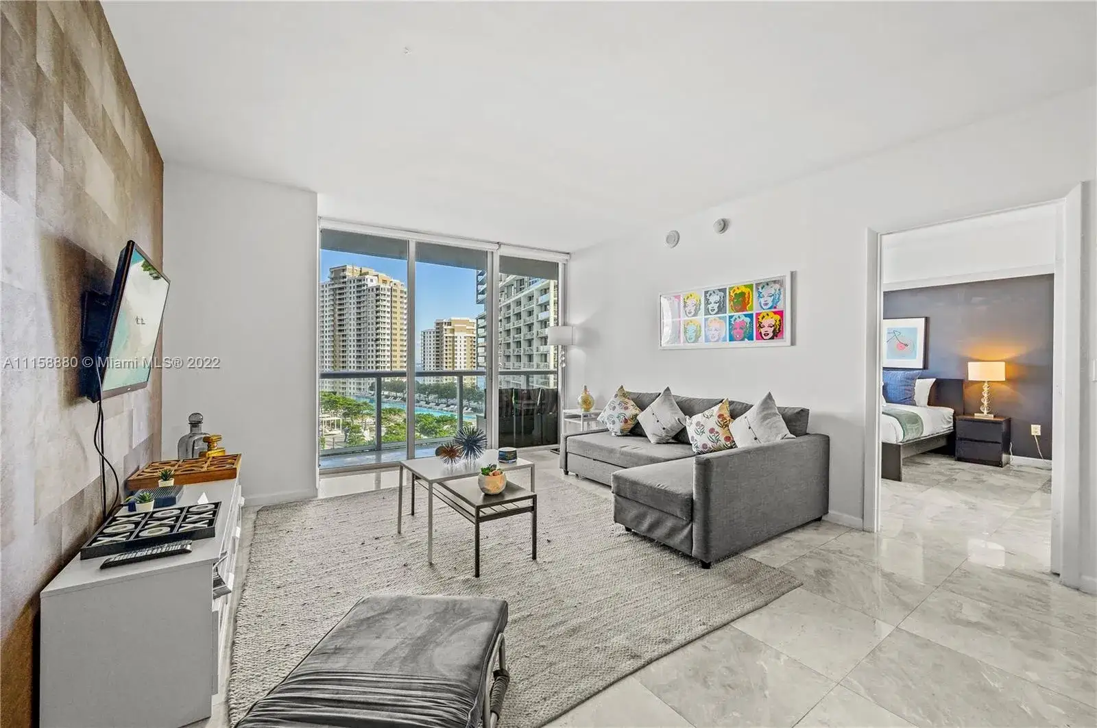 1 bedroom 1 bath Residential for sale at 485 Brickell Ave # 1701, Miami FL 33131