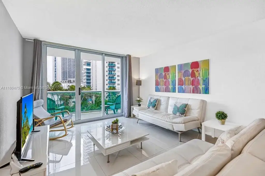 1 bedroom 1 bath Residential Lease for rent at 3901 S Ocean Dr # 5H, Hollywood FL 33019